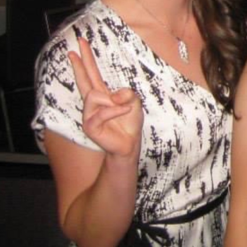 Alythea | small silk dress with pockets - Picture 9 of 9
